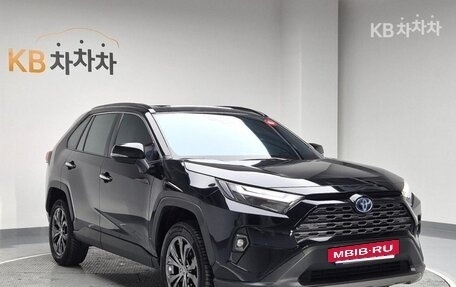 Toyota RAV4, 2022 год, 2 835 000 рублей, 2 фотография