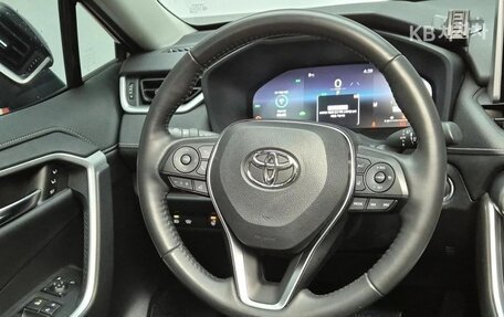 Toyota RAV4, 2022 год, 2 835 000 рублей, 17 фотография