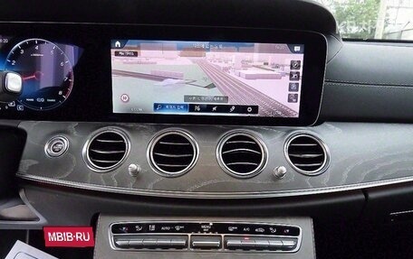 Mercedes-Benz E-Класс, 2022 год, 3 535 000 рублей, 17 фотография