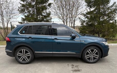 Volkswagen Tiguan II, 2021 год, 4 250 000 рублей, 6 фотография