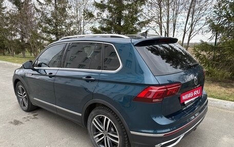 Volkswagen Tiguan II, 2021 год, 4 250 000 рублей, 4 фотография