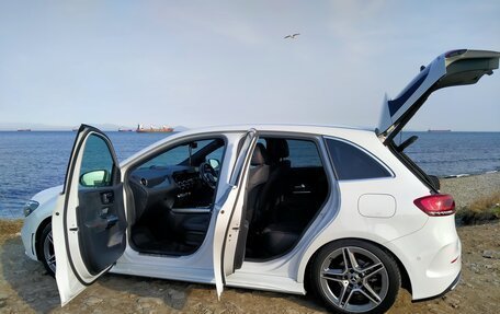Mercedes-Benz B-Класс, 2020 год, 2 200 000 рублей, 30 фотография