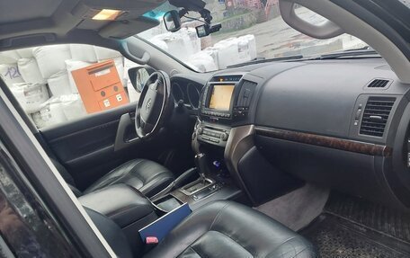 Toyota Land Cruiser 200, 2011 год, 3 500 000 рублей, 6 фотография