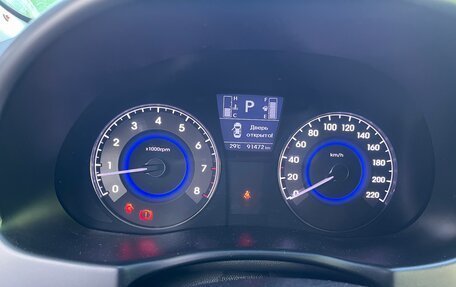 Hyundai Solaris II рестайлинг, 2015 год, 1 500 000 рублей, 21 фотография