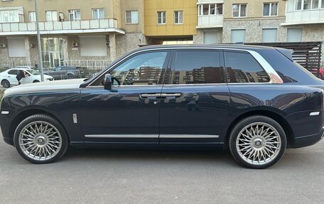 Rolls-Royce Cullinan, 2019 год, 37 990 000 рублей, 9 фотография
