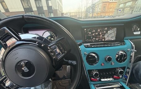 Rolls-Royce Cullinan, 2019 год, 37 990 000 рублей, 23 фотография