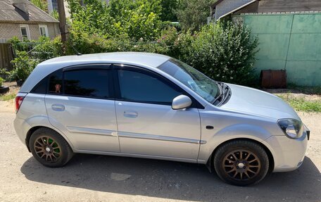 KIA Rio II, 2011 год, 650 000 рублей, 2 фотография