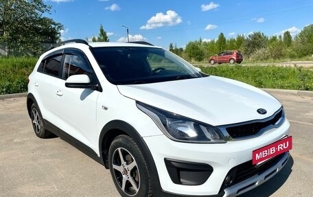KIA Rio IV, 2018 год, 1 300 000 рублей, 4 фотография