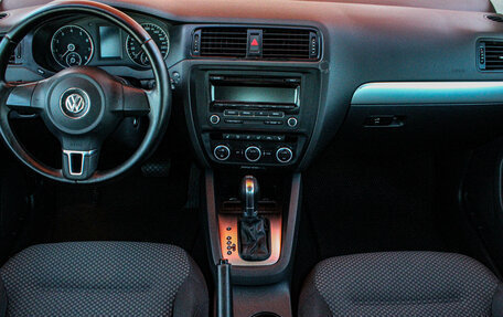 Volkswagen Jetta VI, 2012 год, 1 079 000 рублей, 18 фотография