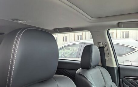 Mitsubishi Outlander III рестайлинг 3, 2021 год, 1 790 200 рублей, 10 фотография