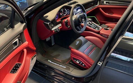 Porsche Panamera II рестайлинг, 2021 год, 18 000 000 рублей, 6 фотография