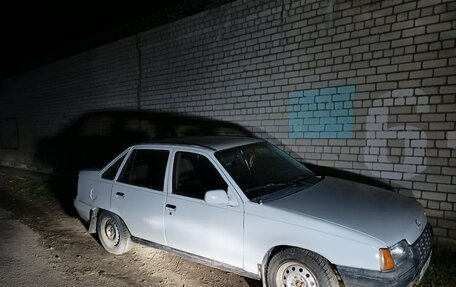 Opel Kadett E рестайлинг, 1986 год, 57 000 рублей, 6 фотография