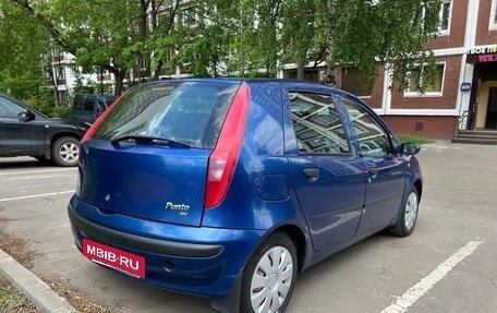 Fiat Punto III Punto Evo рестайлинг, 2000 год, 205 000 рублей, 4 фотография