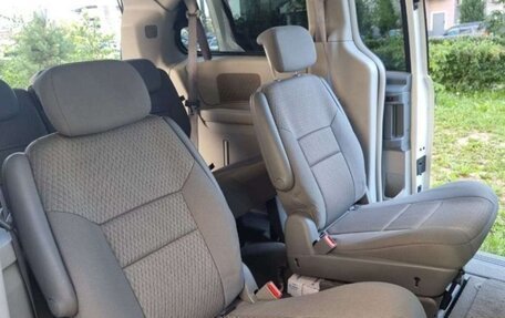 Chrysler Town & Country V рестайлинг, 2007 год, 1 430 000 рублей, 14 фотография
