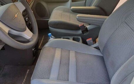 Chrysler Town & Country V рестайлинг, 2007 год, 1 430 000 рублей, 13 фотография