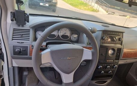 Chrysler Town & Country V рестайлинг, 2007 год, 1 430 000 рублей, 17 фотография