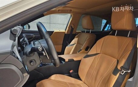 Lexus ES VII, 2022 год, 3 835 000 рублей, 6 фотография