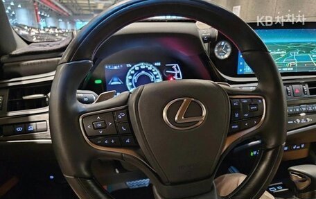 Lexus ES VII, 2022 год, 3 835 000 рублей, 18 фотография