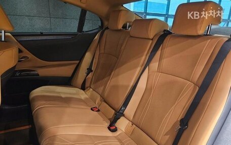 Lexus ES VII, 2022 год, 3 835 000 рублей, 17 фотография