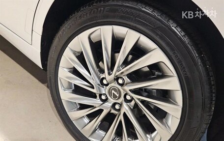 Lexus ES VII, 2022 год, 3 835 000 рублей, 20 фотография