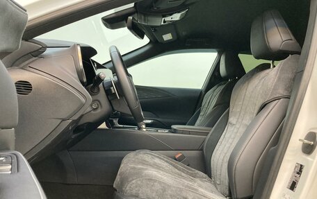 Lexus RX IV рестайлинг, 2024 год, 10 990 000 рублей, 13 фотография
