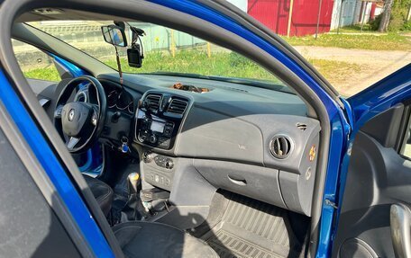 Renault Logan II, 2014 год, 735 000 рублей, 7 фотография