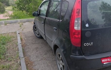 Mitsubishi Colt VI рестайлинг, 2004 год, 320 000 рублей, 2 фотография