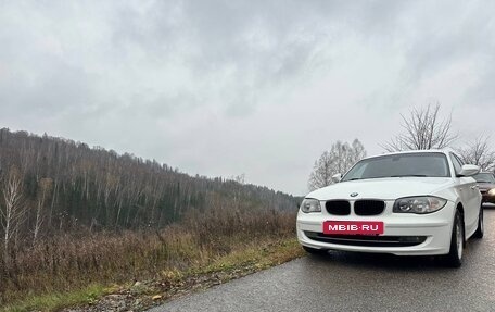 BMW 1 серия, 2010 год, 900 000 рублей, 3 фотография