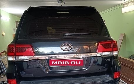 Toyota Land Cruiser 200, 2016 год, 6 150 000 рублей, 14 фотография