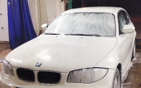 BMW 1 серия, 2010 год, 900 000 рублей, 4 фотография