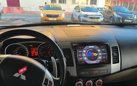 Mitsubishi Outlander III рестайлинг 3, 2008 год, 1 250 000 рублей, 9 фотография