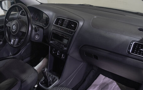 Volkswagen Polo VI (EU Market), 2012 год, 729 000 рублей, 17 фотография
