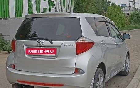Toyota Ractis II, 2013 год, 800 000 рублей, 5 фотография