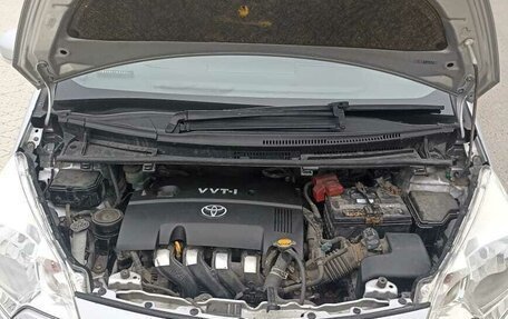 Toyota Ractis II, 2013 год, 800 000 рублей, 19 фотография