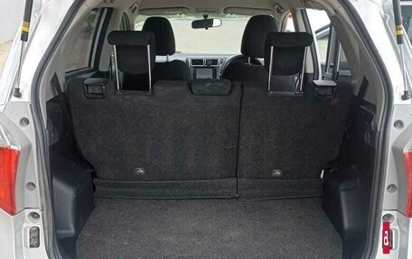 Toyota Ractis II, 2013 год, 800 000 рублей, 14 фотография