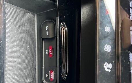 KIA K5, 2020 год, 3 000 000 рублей, 23 фотография