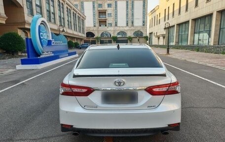 Toyota Camry, 2022 год, 2 200 000 рублей, 6 фотография
