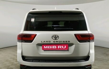 Toyota Land Cruiser, 2022 год, 10 500 000 рублей, 6 фотография