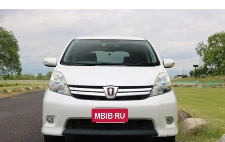 Toyota ISis I, 2011 год, 1 065 000 рублей, 3 фотография