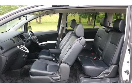 Toyota ISis I, 2011 год, 1 065 000 рублей, 13 фотография