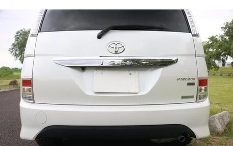 Toyota ISis I, 2011 год, 1 065 000 рублей, 23 фотография