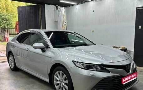 Toyota Camry, 2019 год, 2 640 000 рублей, 9 фотография