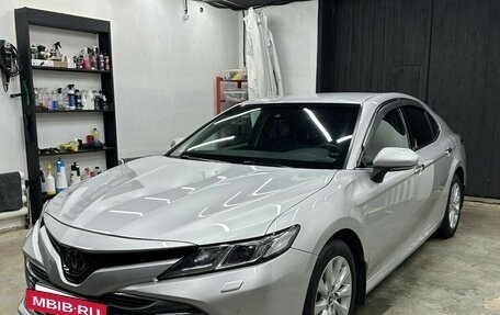 Toyota Camry, 2019 год, 2 640 000 рублей, 18 фотография