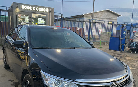 Toyota Camry, 2015 год, 2 250 000 рублей, 2 фотография