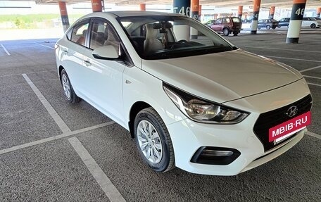 Hyundai Solaris II рестайлинг, 2017 год, 1 300 000 рублей, 4 фотография