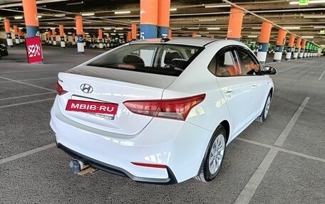Hyundai Solaris II рестайлинг, 2017 год, 1 300 000 рублей, 2 фотография