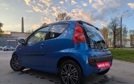 Peugeot 107 I рестайлинг, 2010 год, 420 000 рублей, 3 фотография