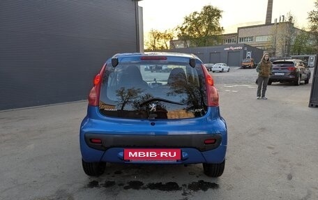 Peugeot 107 I рестайлинг, 2010 год, 420 000 рублей, 4 фотография