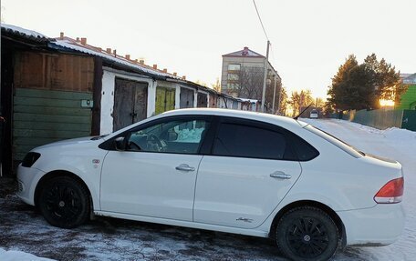 Volkswagen Polo VI (EU Market), 2013 год, 750 000 рублей, 2 фотография