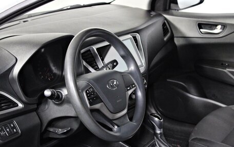 Hyundai Solaris II рестайлинг, 2018 год, 1 267 000 рублей, 11 фотография